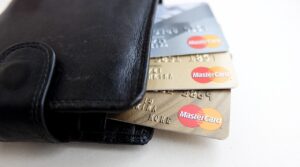キャッシュレスの一人暮らしに潜むデメリットとは？