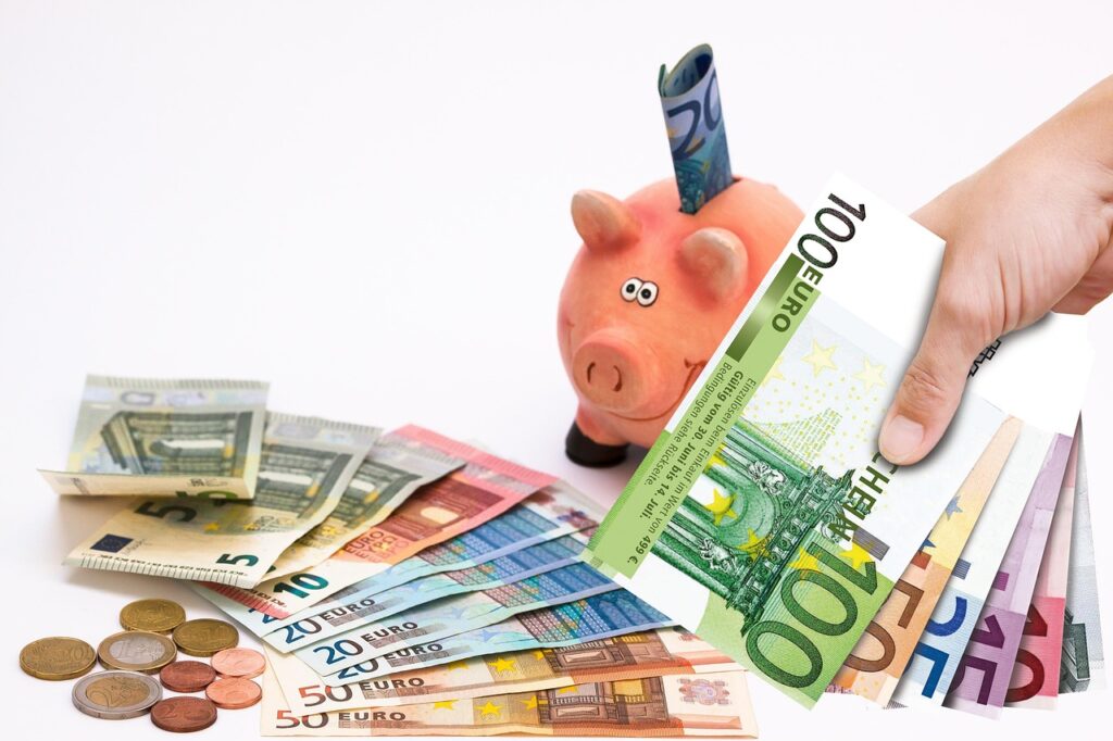 一人暮らしでの節約に最適なクレジットカードはおすすめ？