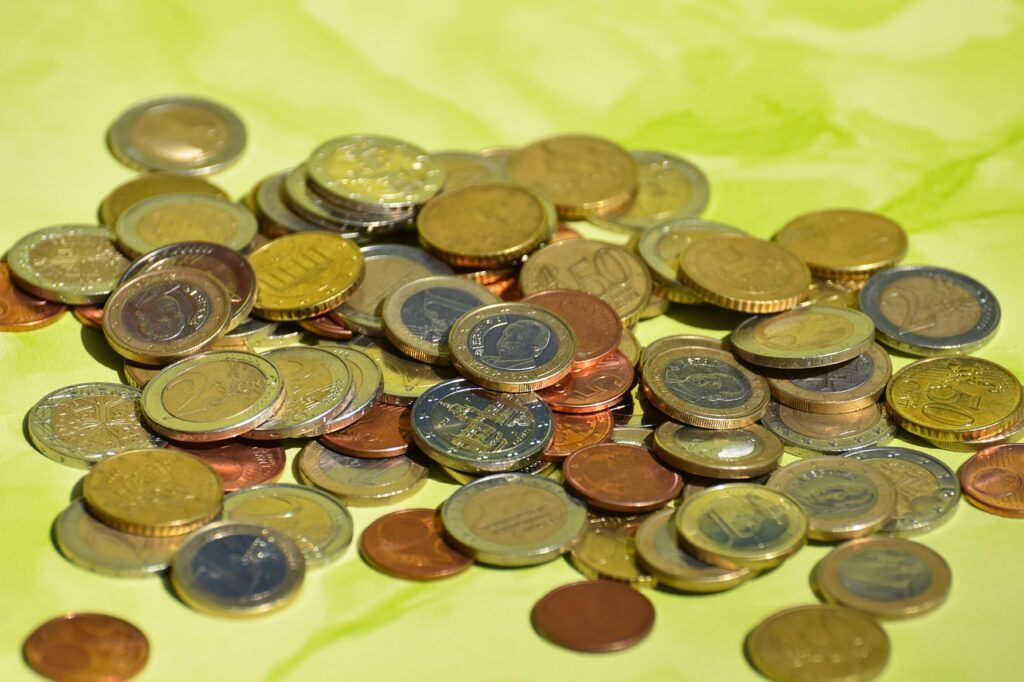 一人暮らしでクレジットカードを利用するメリットとは？