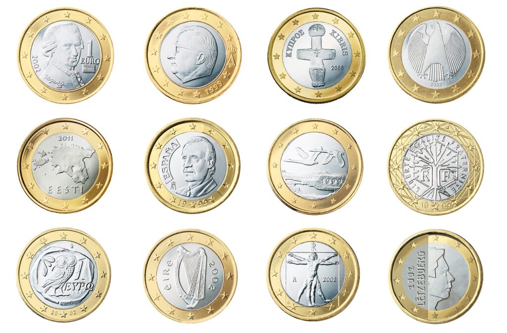 クレジットカードと現金の賢い使い分け方法は？