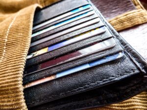 一人暮らしの女性がOsidOriとクレジットカードを連携できない理由とは？