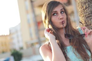 一人暮らしの女性がクレジットカードの女性特典ありを利用する際のデメリットは？