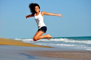 一人暮らしの女性が知っておくべきクレジットカードのラウンジ特典とデメリットは？