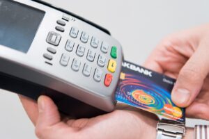 一人暮らし女性におすすめのクレジットカードでネット通販のポイントを二重取りする方法は？