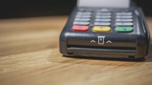 一人暮らし女性におすすめのサブスクとクレジットカード支払いでお得に楽しむ方法は？